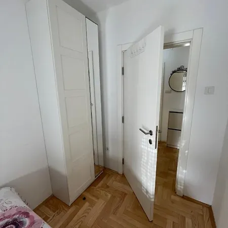 Mirra City Center Apartment Novi Sad